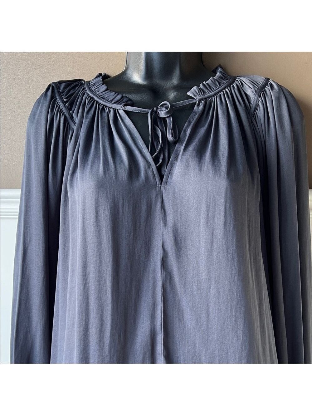 Loft Charcoal Gray Tie Neck Blouse Size L - Picture 3 of 11